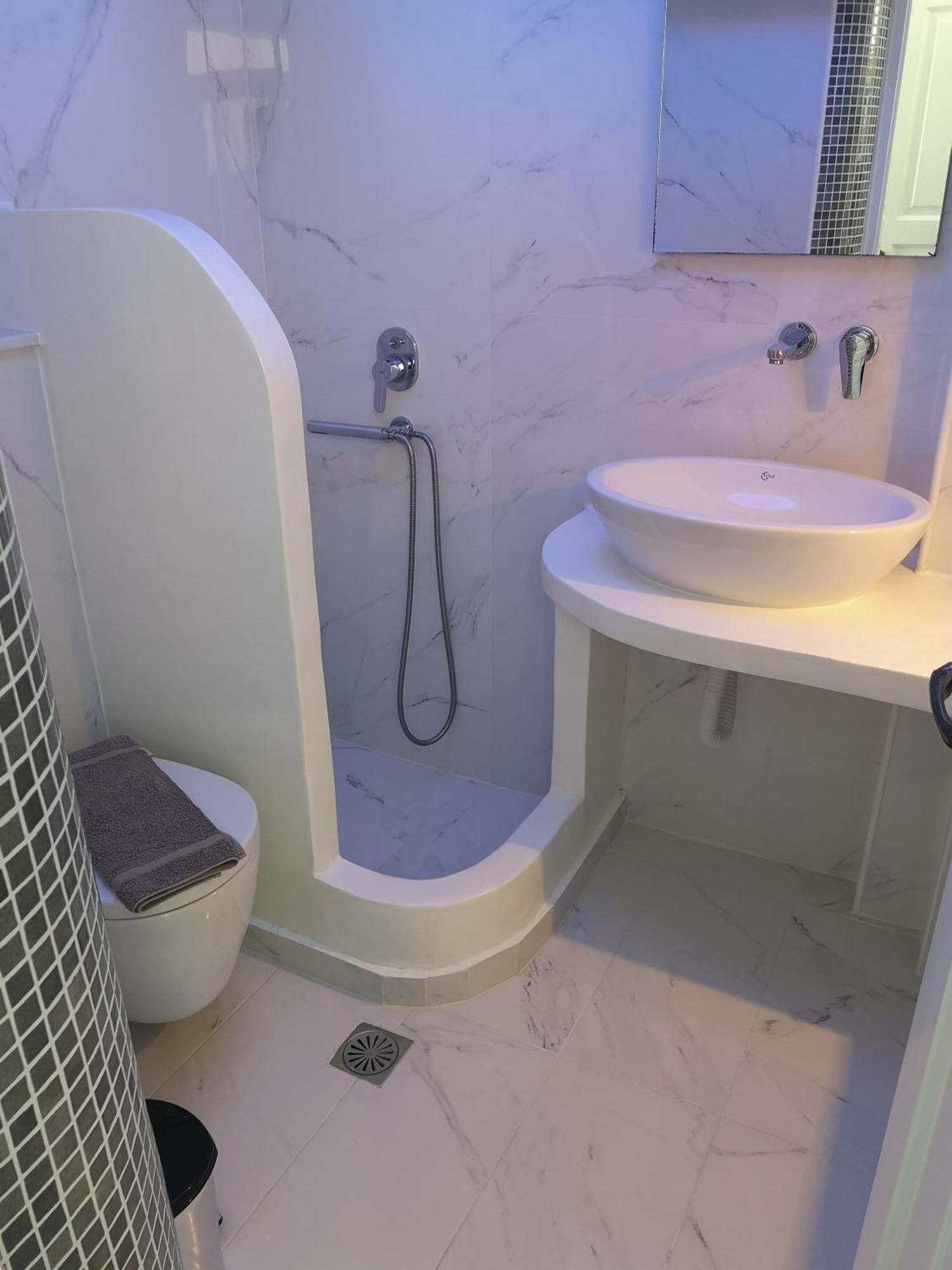 Hotel Zeus Kamári Habitación foto